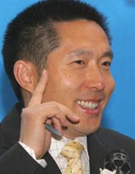 中央電視臺廣告經(jīng)濟(jì)信息中心主任、經(jīng)濟(jì)頻道總監(jiān)郭振璽