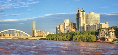 護(hù)好黃河水 保衛(wèi)蘭州藍(lán) 再造金城綠——蘭州市加強(qiáng)黃河流域生態(tài)保護(hù)、推進(jìn)高質(zhì)量發(fā)展綜述