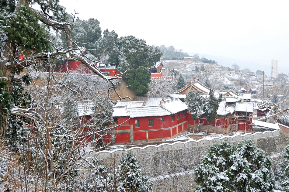 雪后的天水玉泉觀，仿佛回到了古秦州
