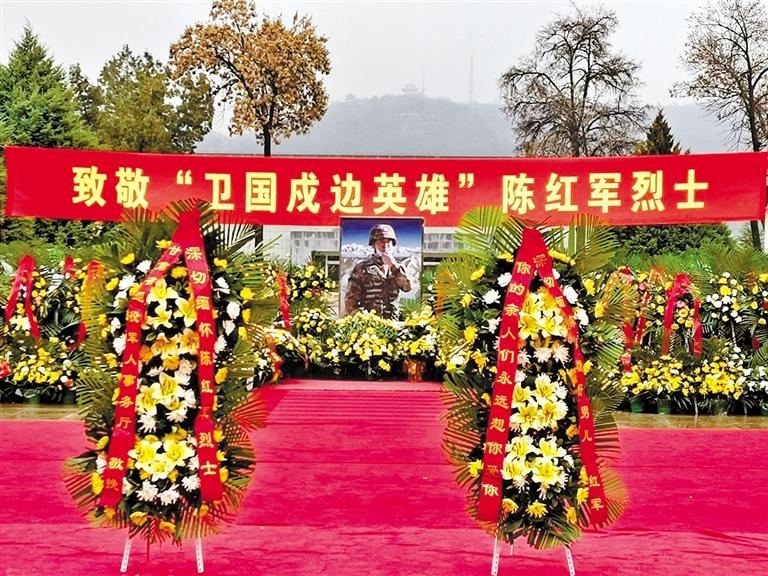 又是一年清明時(shí) 金城嗚咽祭英魂 “紅軍，我們看你來(lái)了！”
