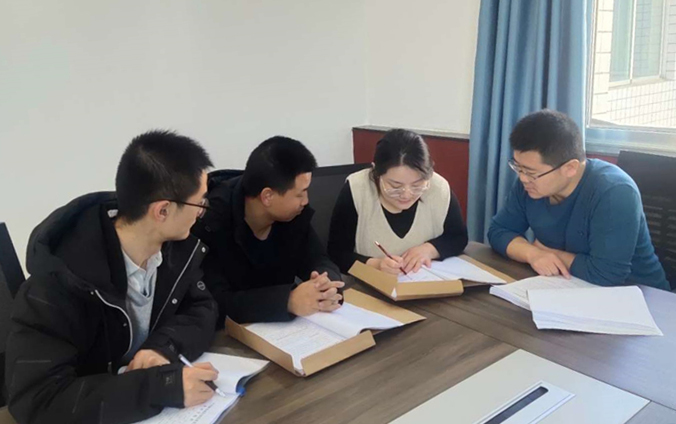 1672306231894500.jpg 民樂縣紀檢監(jiān)察干部清查教育系統(tǒng)項目工程建設資金使用情況.jpg