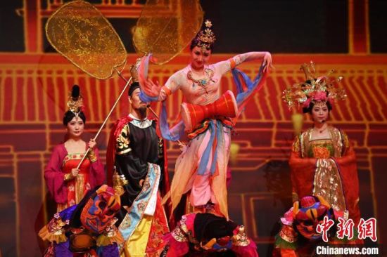 2023年第六屆敦煌文博會期間，系列演藝上演。(資料圖)李亞龍 攝